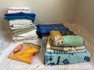 MaxSold Auction: Baby Blankets, Crib Sheets & Handmade Quilts – Assorted Children’s Bedding Lot - Ottawa (Ontario, Canada) SELLER MANAGED Moving Online Auction -  Sablewood Place