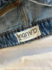 MaxSold Auction: Dynamite “Claudia” Women’s Jeans – Size 28 – Light Wash Denim - Ottawa (Ontario, Canada) SELLER MANAGED Moving Online Auction -  Sablewood Place
