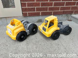 MaxSold Auction: Mega Bloks Construction Truck Bases (2) - Ottawa (Ontario, Canada) SELLER MANAGED Moving Online Auction -  Sablewood Place