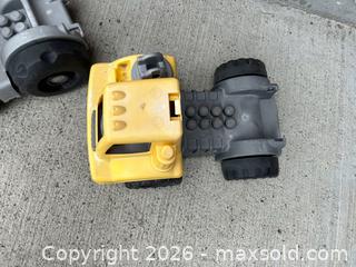 MaxSold Auction: Mega Bloks Construction Truck Bases (2) - Ottawa (Ontario, Canada) SELLER MANAGED Moving Online Auction -  Sablewood Place