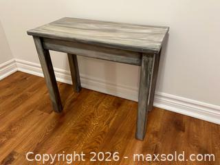 MaxSold Auction: Rustic Grey Wood Accent Table or Bench - Ottawa (Ontario, Canada) SELLER MANAGED Moving Online Auction -  Sablewood Place