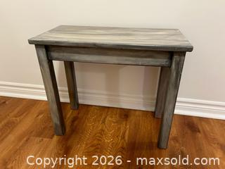 MaxSold Auction: Rustic Grey Wood Accent Table or Bench - Ottawa (Ontario, Canada) SELLER MANAGED Moving Online Auction -  Sablewood Place