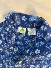 MaxSold Auction: Sesame Street Toddler Button-Up Shirt Size 24M Blue Tropical Print Cotton - Ottawa (Ontario, Canada) SELLER MANAGED Moving Online Auction -  Sablewood Place