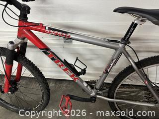 MaxSold Auction: Trek 4900 Mountain Bike, Aluminum Frame, 26" Wheels, 21-Speed - South Stormont (Ontario, Canada) SELLER MANAGED Downsizing Online Auction - Street Lawrence Street