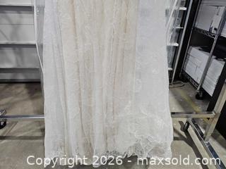 MaxSold Auction: Vera Wang Ivory/Cream Sheath Wedding Dress, Size 10 - Toronto (Ontario, Canada) PARTNER MANAGED Reseller Online Auction - Coldwater Road