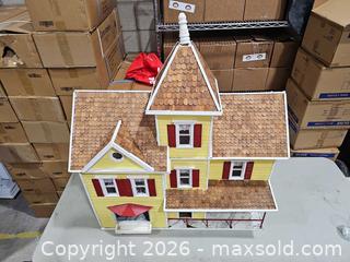 MaxSold Auction: Victorian Yellow Wooden Dollhouse, 2-Floor - Toronto (Ontario, Canada) PARTNER MANAGED Reseller Online Auction - Coldwater Road