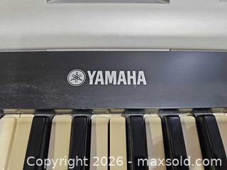 MaxSold Auction: Yamaha YPG-525 88-Key Portable Grand Keyboard Silver/Black - Toronto (Ontario, Canada) PARTNER MANAGED Reseller Online Auction - Coldwater Road