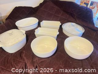 MaxSold Auction: 7-Piece White Ceramic Bakeware Set with Glass Lid - Las Vegas (Nevada, USA) PARTNER MANAGED Estate Sale Online Auction - Masked Duck Avenue