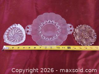 MaxSold Auction: Clear Pressed & Cut Glass Serving Plate and Assorted Dishes, 6 pcs - Las Vegas (Nevada, USA) PARTNER MANAGED Estate Sale Online Auction - Masked Duck Avenue