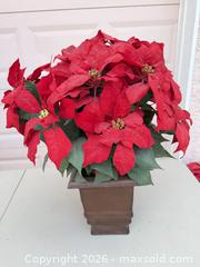 MaxSold Auction: Lot of 4 Artificial Silk/Plastic Flower Arrangements with Planters - Las Vegas (Nevada, USA) PARTNER MANAGED Estate Sale Online Auction - Masked Duck Avenue