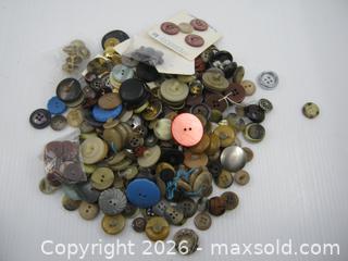 MaxSold Auction: Old Mixed Multicolor Assorted Various Materials Button Lot - Esquimalt (British Columbia, Canada) SELLER MANAGED Downsizing Online Auction - Yarrow                
