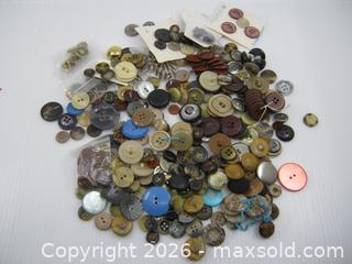 MaxSold Auction: Old Mixed Multicolor Assorted Various Materials Button Lot - Esquimalt (British Columbia, Canada) SELLER MANAGED Downsizing Online Auction - Yarrow                