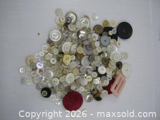 MaxSold Auction: Old Mixed Multicolor Assorted Various Materials Button Lot - Esquimalt (British Columbia, Canada) SELLER MANAGED Downsizing Online Auction - Yarrow                