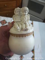 MaxSold Auction: Mixed Home Decor Lot: Metal, Ceramic, Wood & Glass Accents - Calgary (Alberta, Canada) PARTNER MANAGED Downsizing Online Auction - Huntcroft Way Northeast