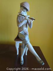 MaxSold Auction: Lladro Porcelain Musician Figurine,  - Central Saanich (British Columbia, Canada) PARTNER MANAGED Moving Online Auction - Cultra Avenue