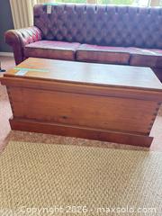 MaxSold Auction: Solid Oak Blanket Chest / Hope Chest, Medium Size - Central Saanich (British Columbia, Canada) PARTNER MANAGED Moving Online Auction - Cultra Avenue