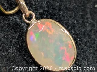 MaxSold Auction: 10K(0.57g)Opal(1.8ct) Pendant  - Toronto (Ontario, Canada) PARTNER MANAGED Downsizing Online Auction - Yonge Street