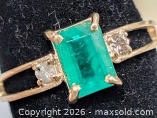 MaxSold Auction: 10K(1.5g)Emerald(0.95ct)Diamond(0.03ct) - Toronto (Ontario, Canada) PARTNER MANAGED Downsizing Online Auction - Yonge Street