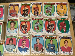 MaxSold Auction: Lot of 260+ (O Pee Chee) 1971/1972 Hockey Cards - Ajax (Ontario, Canada) SELLER MANAGED Reseller Online Auction - Pickering Beach Road