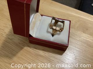 MaxSold Auction: Men’s 10Kt Gold Ring - No Stone  - Ajax (Ontario, Canada) SELLER MANAGED Reseller Online Auction - Pickering Beach Road