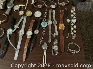 MaxSold Auction: Over 50 Vintage Watches  - Ajax (Ontario, Canada) SELLER MANAGED Reseller Online Auction - Pickering Beach Road