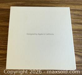 MaxSold Auction: Apple MB942Z/A iWORK RETAIL V9.0.3 Install DVD - Los Altos (California, USA) SELLER MANAGED Estate Sale Online Auction - Holt Avenue