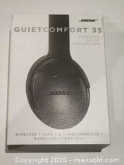 MaxSold Auction: Bose QuietComfort 35 (QC35) Wireless Noise Cancelling Headphones – Black – Tested - Toronto (Ontario, Canada) SELLER MANAGED Downsizing Online Auction - Valecrest Drive