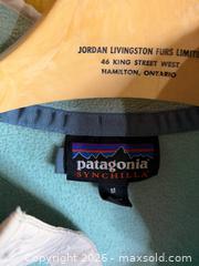 MaxSold Auction: Patagonia Synchilla Snap-T Fleece Pullover - Scotch Pink (Women's) - Hamilton (Ontario, Canada) SELLER MANAGED Estate Sale Online Auction - Gertrude Street