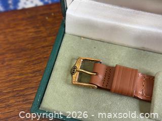MaxSold Auction: Vintage GUCCI 3000.2.M 33mm Sherry Line Men's Quartz Watch - Hamilton (Ontario, Canada) SELLER MANAGED Estate Sale Online Auction - Gertrude Street