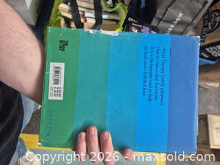 MaxSold Auction: Art as Therapy — Alain de Botton & John Armstrong, Hardcover - Toronto (Ontario, Canada) SELLER MANAGED Reseller Online Auction -  Cranfield Road