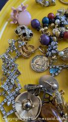 MaxSold Auction: Earrings Lot  - Cambridge (Ontario, Canada) SELLER MANAGED Reseller Online Auction - Dakin Crescent