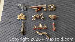 MaxSold Auction: Lot of Brooches  - Cambridge (Ontario, Canada) SELLER MANAGED Reseller Online Auction - Dakin Crescent