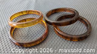 MaxSold Auction: Set of Bakelite Bracelets  - Cambridge (Ontario, Canada) SELLER MANAGED Reseller Online Auction - Dakin Crescent