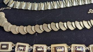 MaxSold Auction: Vintage Puccini, Lisner, Coro and Joel necklaces - Cambridge (Ontario, Canada) SELLER MANAGED Reseller Online Auction - Dakin Crescent