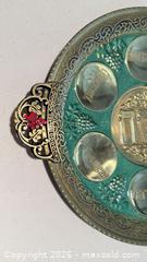 MaxSold Auction: 2 Seder Plates & Shalom Sign - Los Angeles (California, USA) PARTNER MANAGED Downsizing Online Auction - Sapphire Drive