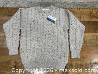 MaxSold Auction: Aran Mor Wool Sweater Size Large Made in Ireland - Mississauga (Ontario, Canada) SELLER MANAGED Downsizing Online Auction - Sherwood Mills Boulevard
