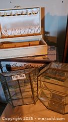 MaxSold Auction: Assorted display cases and jewelry box. - Janetville (Ontario, Canada) SELLER MANAGED Charity/Fundraising Online Auction - Janetville Road