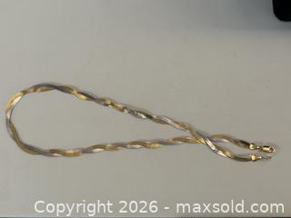MaxSold Auction: 14KT Gold Necklace - North Vancouver (British Columbia, Canada) PARTNER MANAGED Downsizing Online Auction - 14th Street West