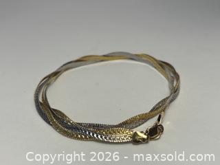 MaxSold Auction: 14KT Gold Necklace - North Vancouver (British Columbia, Canada) PARTNER MANAGED Downsizing Online Auction - 14th Street West