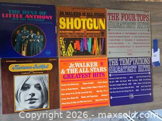 MaxSold Auction: Lots of Vintage Records Led Zeppelin, Jimi Hendrix, Rush, The Beatles - Los Angeles (California, USA) PARTNER MANAGED Moving Online Auction - W 36th Street (CONDO)