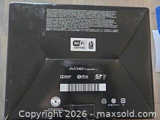 MaxSold Auction: LUMIX PANASONIC Camera DMC- FZ1000 - Los Angeles (California, USA) PARTNER MANAGED Moving Online Auction - W 36th Street (CONDO)