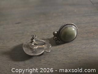 MaxSold Auction: MEXICO Sterling Silver Bracelet, Ring & Earrings with Brown/ Green Stone Set - Los Angeles (California, USA) PARTNER MANAGED Moving Online Auction - W 36th Street (CONDO)