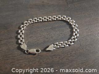 MaxSold Auction: Mixed Bracelets Lot with Sterling Silver, Turquoise Inlay Stamped 925, 950 - Los Angeles (California, USA) PARTNER MANAGED Moving Online Auction - W 36th Street (CONDO)