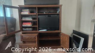 MaxSold Auction: Entertainment center - Apache Junction (Arizona, USA) SELLER MANAGED Estate Sale Online Auction - South Pino Circle