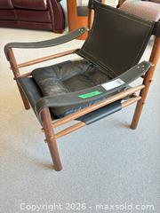 MaxSold Auction: Mid-Century Modern Leather & Wood Lounge Accent Chair B - Ottawa (Ontario, Canada) PARTNER MANAGED Downsizing Online Auction - Dorothea Drive