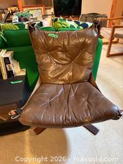 MaxSold Auction: Pair of Brown Leather Mid-Century Modern Wood Frame Lounge Chairs B - Ottawa (Ontario, Canada) PARTNER MANAGED Downsizing Online Auction - Dorothea Drive