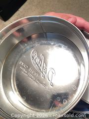 MaxSold Auction: Vintage Multi-Color Cookie / Storage Tins, Lot of ~6 - Denver (Colorado, USA) PARTNER MANAGED Estate Sale Online Auction - Fenton Street