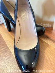 MaxSold Auction: Browns Couture Black Patent Leather Pumps, Size 8.5 - Toronto (Ontario, Canada) SELLER MANAGED Downsizing Online Auction - Davenport Road (CONDO)