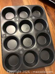 MaxSold Auction: Vintage Sunbeam Hand Mixer - Toronto (Ontario, Canada) SELLER MANAGED Downsizing Online Auction - Davenport Road (CONDO)