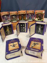 MaxSold Auction: Hallmark Harry Potter Resin Ornament & Book-Style Figurines, Lot 10+ - Buford (Georgia, USA) SELLER MANAGED Downsizing Online Auction - Commerce Drive (STORAGE)